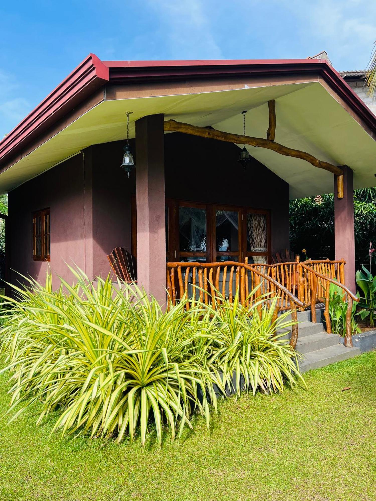 Yala Elephant Cottage Tissamaharama Eksteriør billede